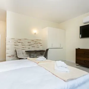 Dom Saski 10 Minut Od Centrum Warszawy Апартаменты